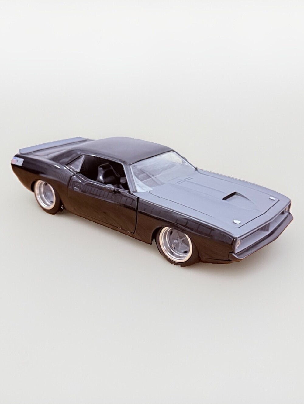 Collectible Jada 1973 Plymouth Barracuda Diecast Black 1:24